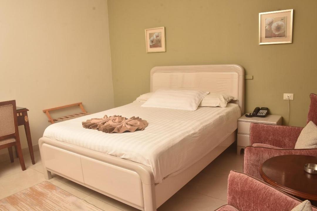 Crown Hotel Juba Kültér fotó
